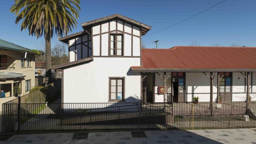 Imagen del monumento Escuela básica de Peralillo