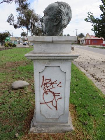 Imagen del monumento Juan Guzmán Cruchaga