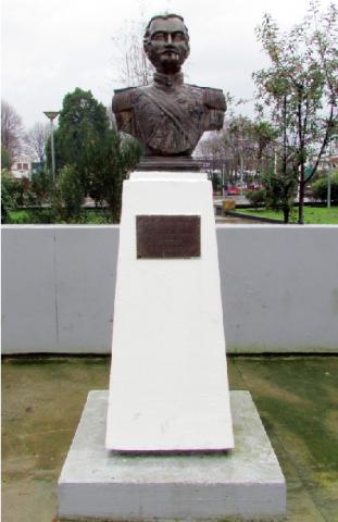 Imagen del monumento Ramón Freire Serrano