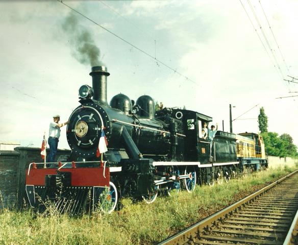 carril Dar derechos harto Locomotora a vapor N° 607 tipo 57 y su Tender | Consejo de Monumentos  Nacionales de Chile