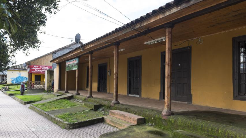 Imagen del monumento Entorno al Templo Parroquial del Niño Jesús de Villa Alegre