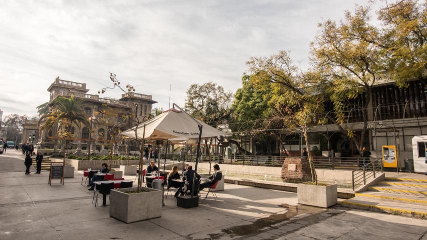 Imagen del monumento Área que señala ubicado en Avenida Pedro de Valdivia con Avenida Eliodoro Yáñez