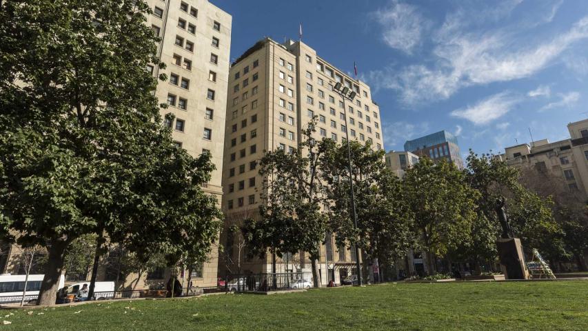 Imagen del monumento Barrio Cívico - Eje Bulnes - Parque Almagro