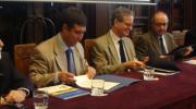 Imagen de Sellan convenio para establecer una norma para el adobe en construcciones patrimoniales