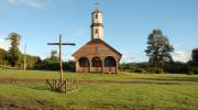Imagen de Nuevas Zonas Típicas en Chiloé buscan proteger entornos de sus tradicionales iglesias