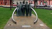 Imagen del monumento Hombre y EspueLa: Tradición y Cultura De La Comuna De Linares